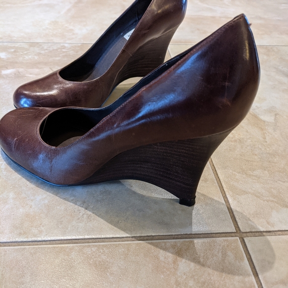 Steve Madden Brown Heels - Picture 2 of 3